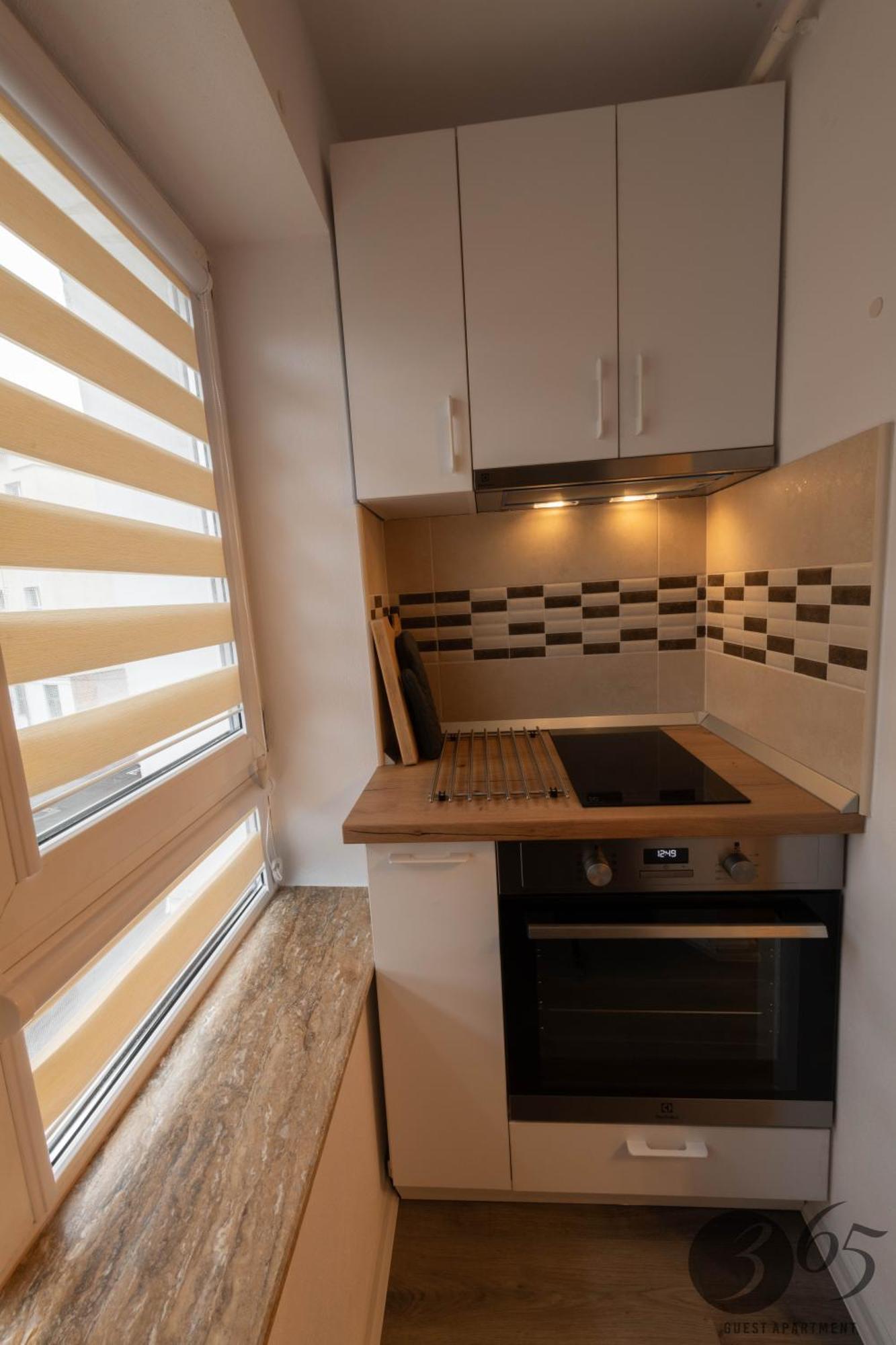 365 Guest Apartment Hunedoara Exterior photo