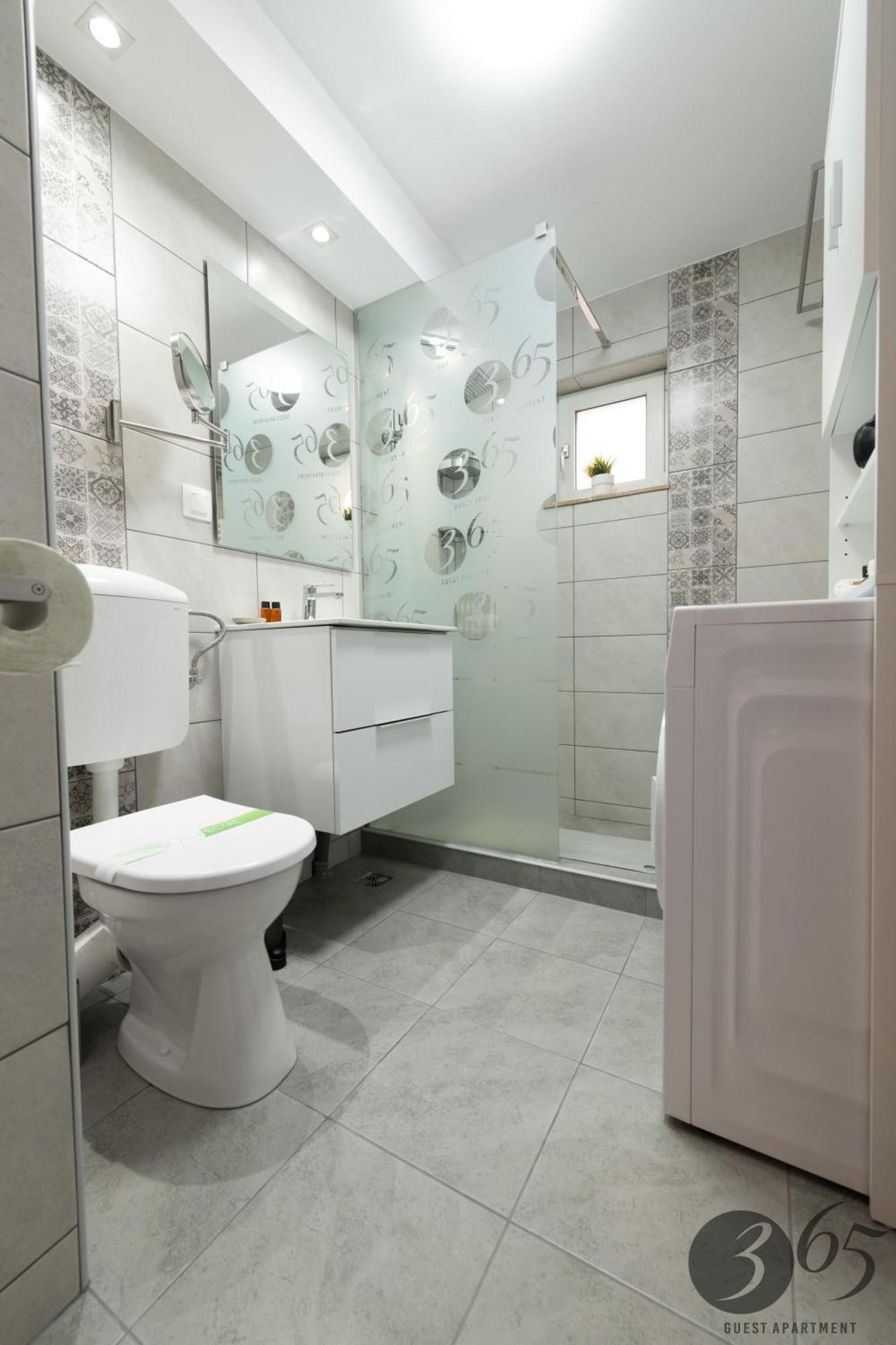 365 Guest Apartment Hunedoara Exterior photo